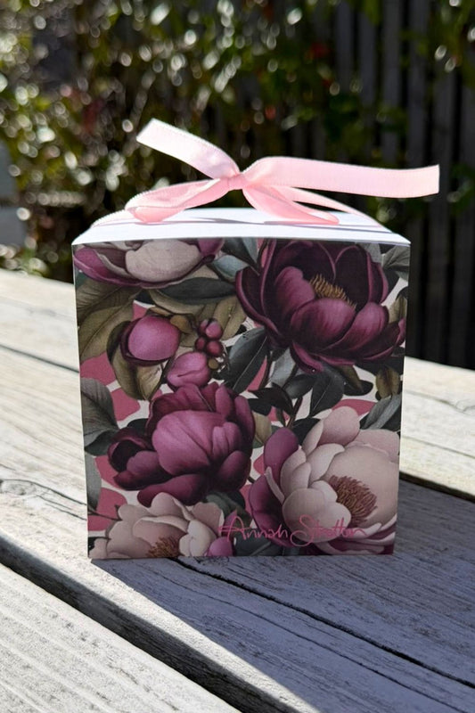 Crimson Whisper memo notetaker cube Annah Stretton