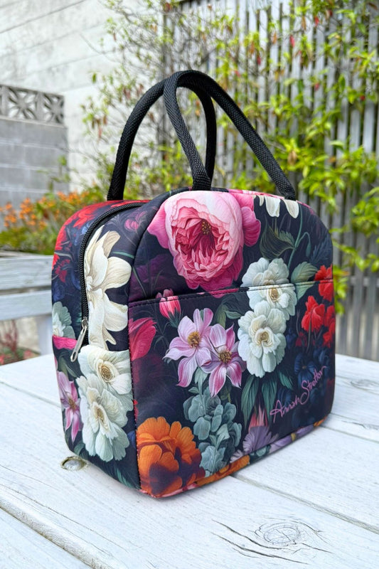 Reusable picnic and travel bag