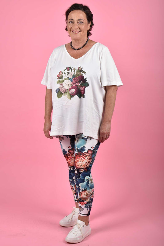 Shannon Yoga Legging Blue Bloom styled for golf and yoga