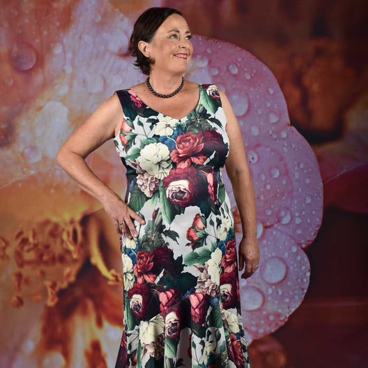 Flattering and Fabulous. Dressing Curves with Confidence
