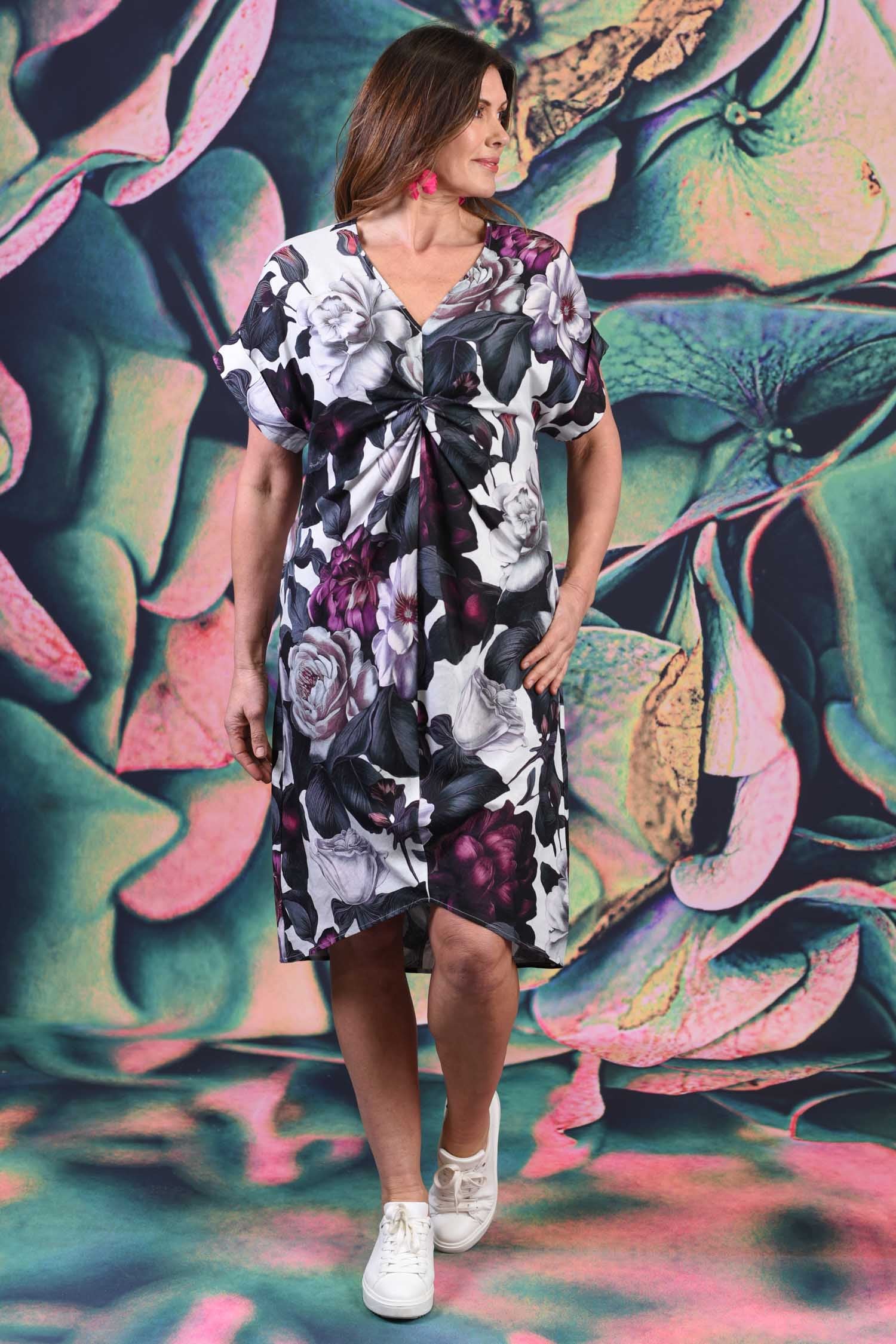 Adeliene cotton dress with streamlined silhouette and pockets