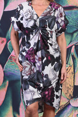 Cotton dress with twist-front detail – Roses of Eden print