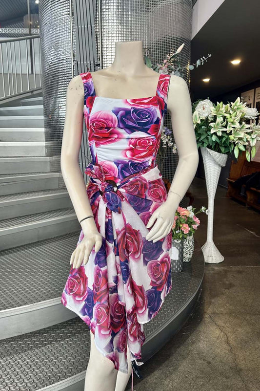 Mannequin wearing the Marilyn Rose Swim Wrap