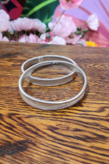 Armbands - Metal Pair