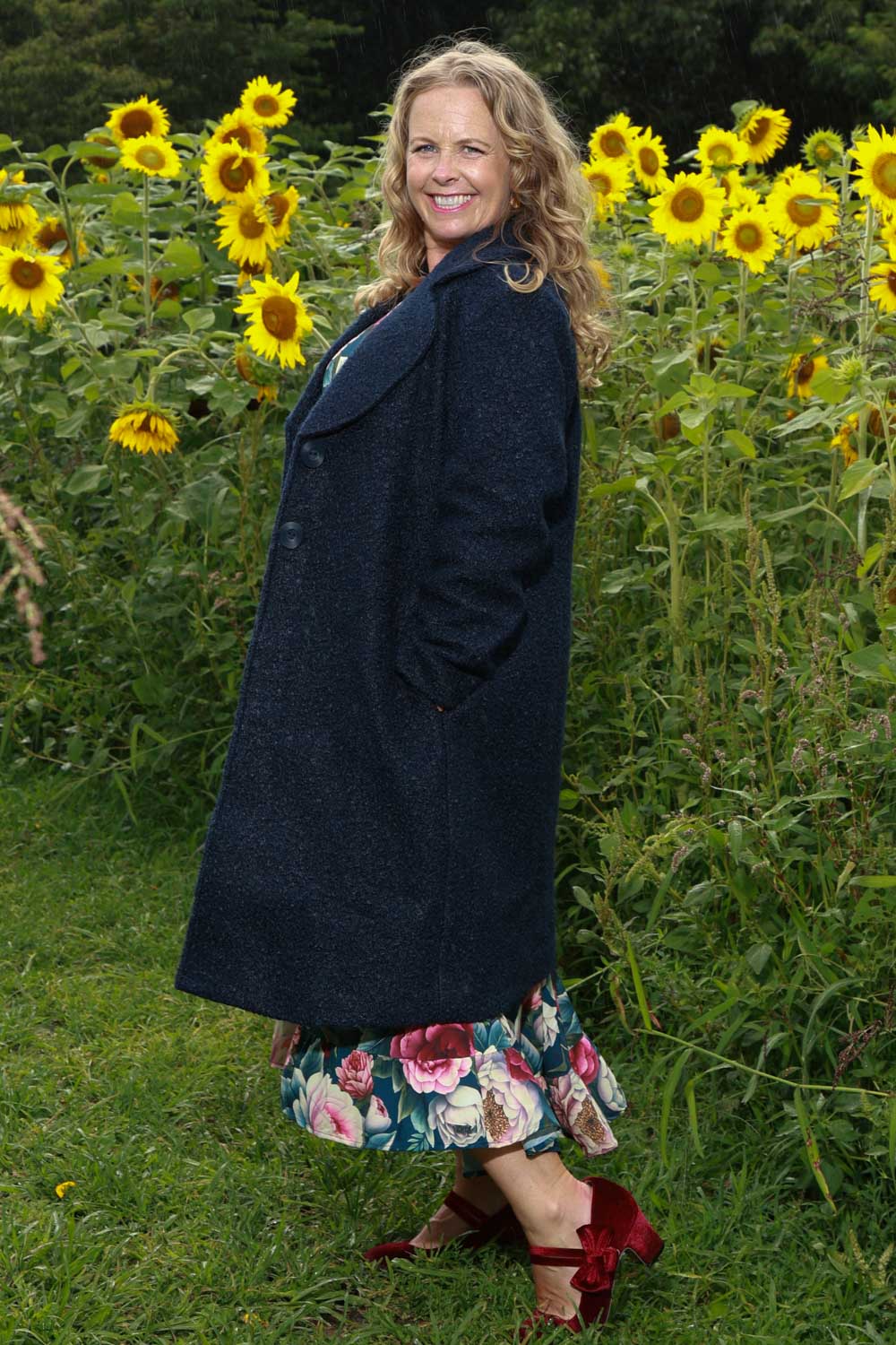 Tailored winter coat with lapels