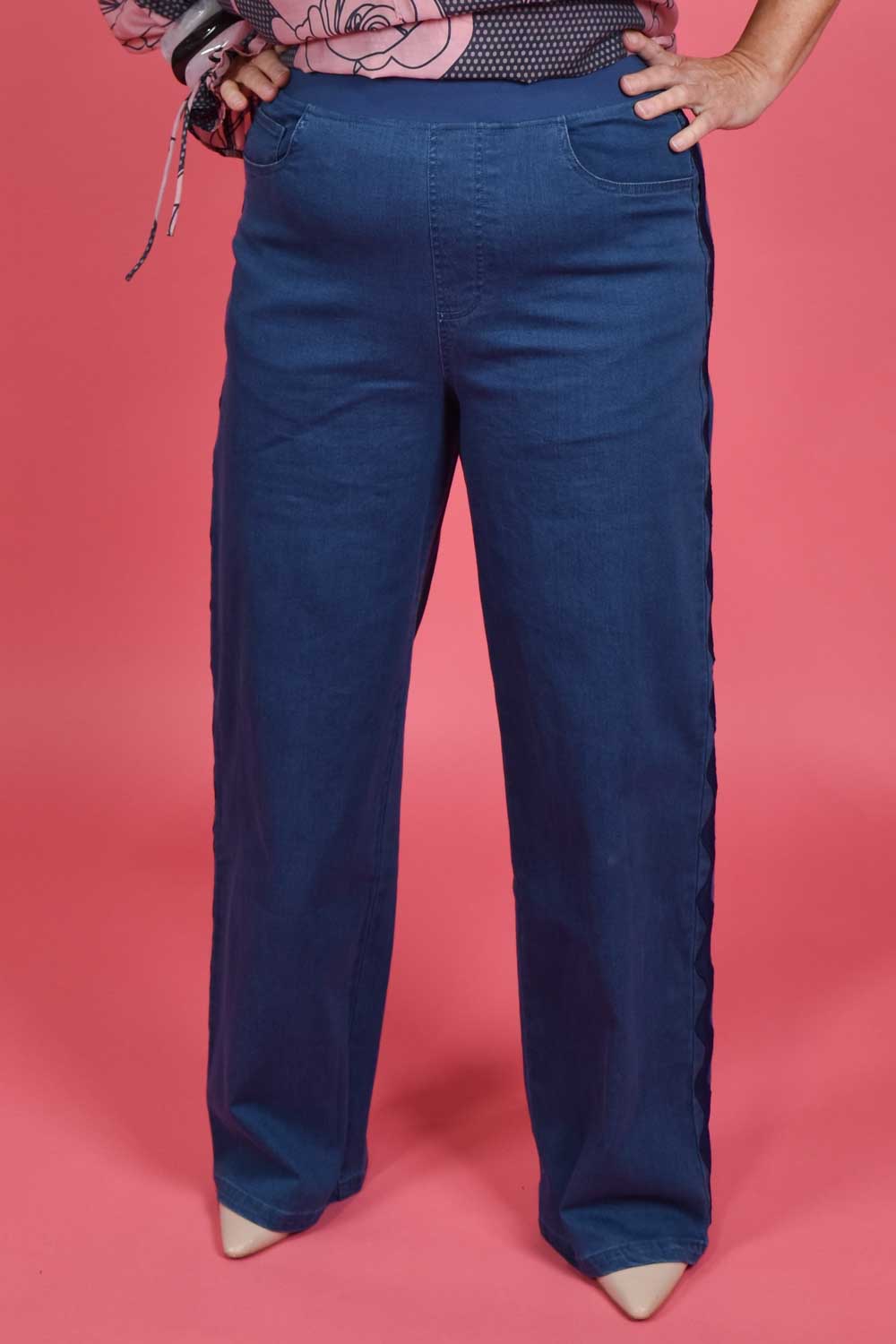 Annah Stretton Jilly Jean - Back