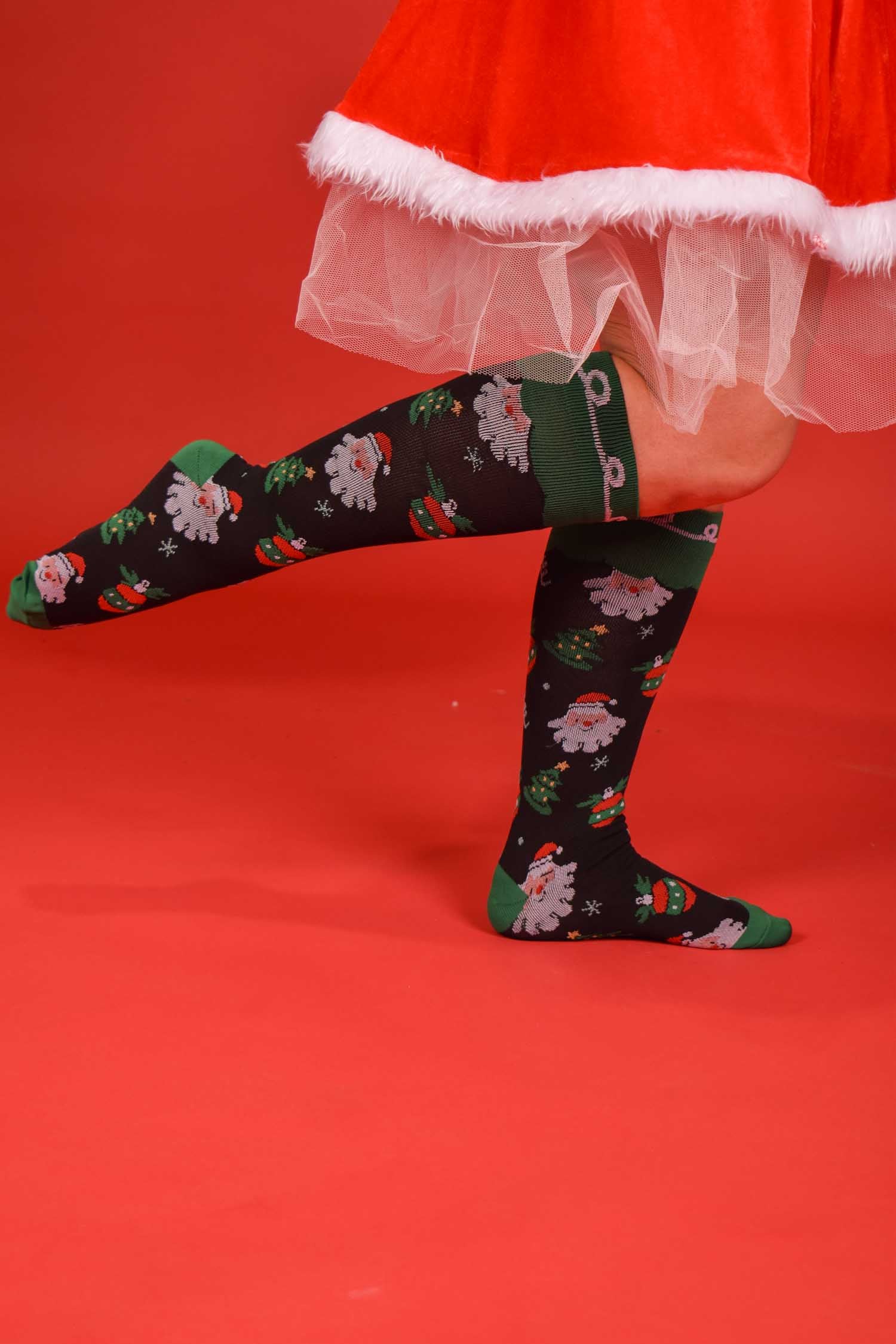 Christmas knee-high compression socks with Smiley Santa print – supportive fit