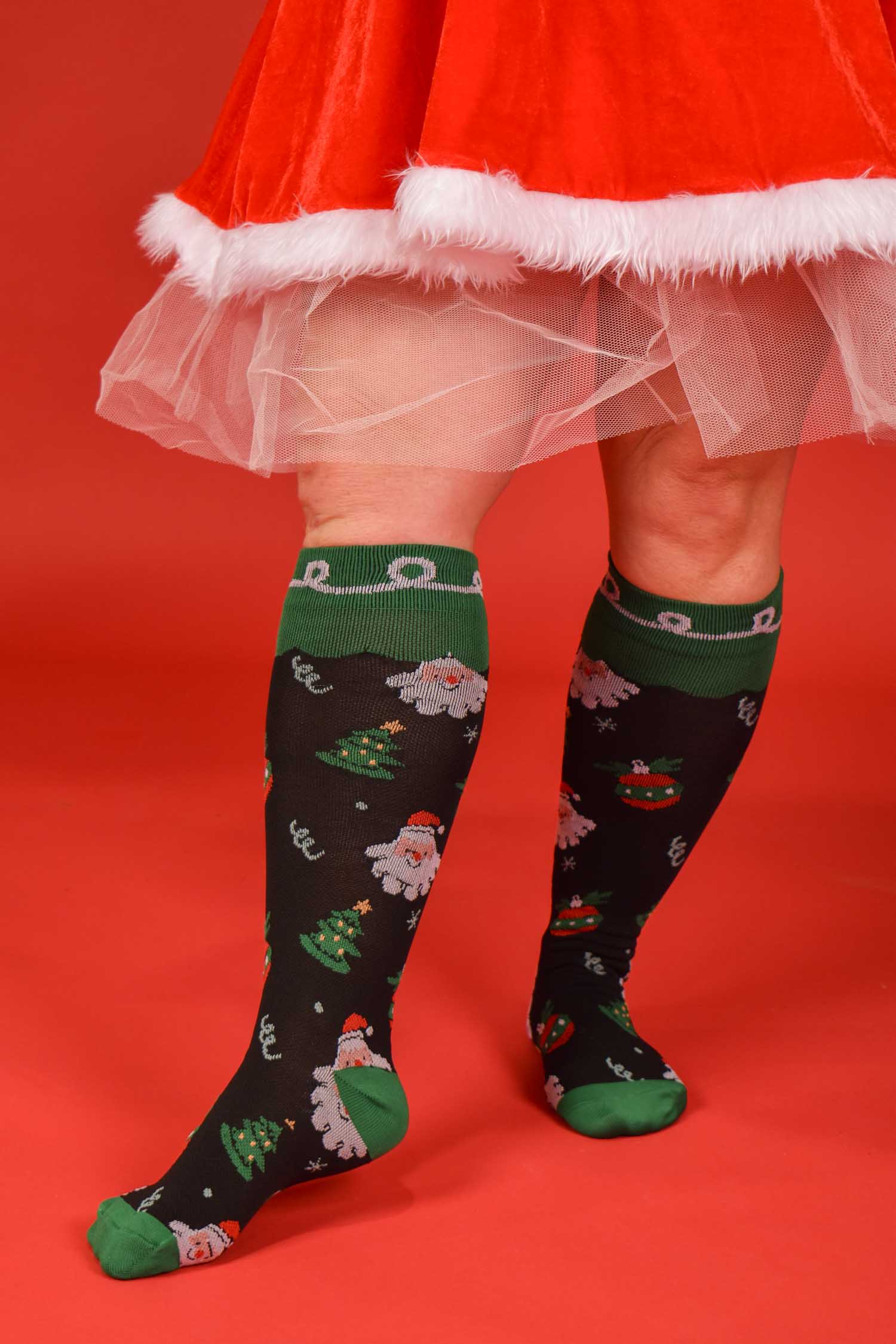Festive compression socks – circulation support in Christmas Santa print