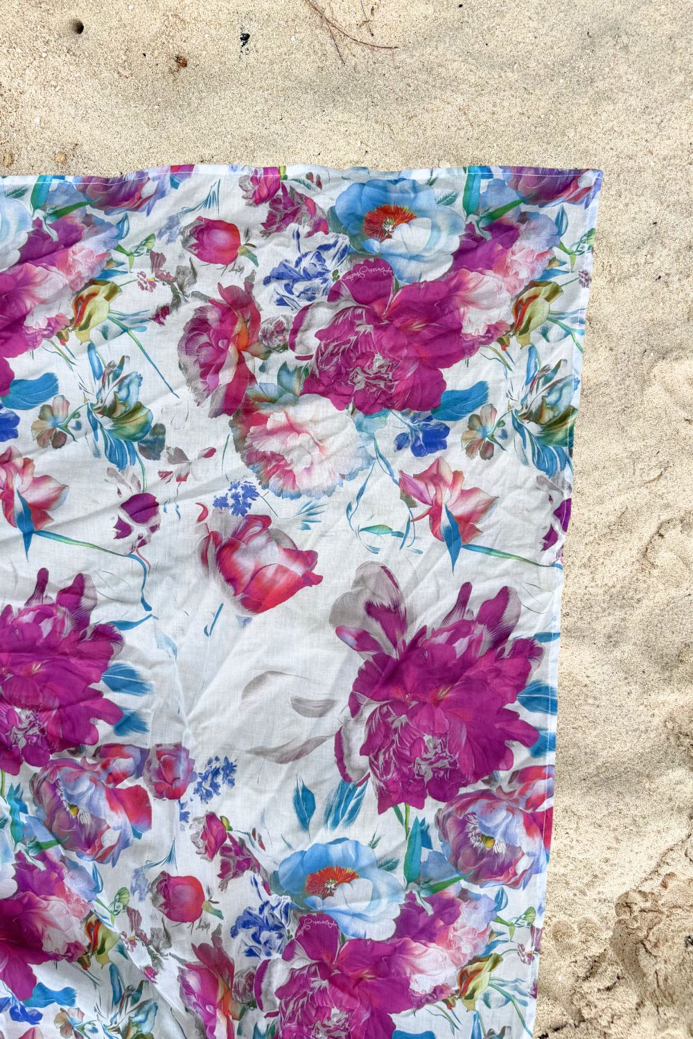 Cotton Wrap - White Petal Chorus