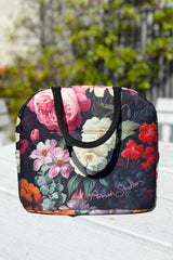 Elegant lunch bag with exterior pocket