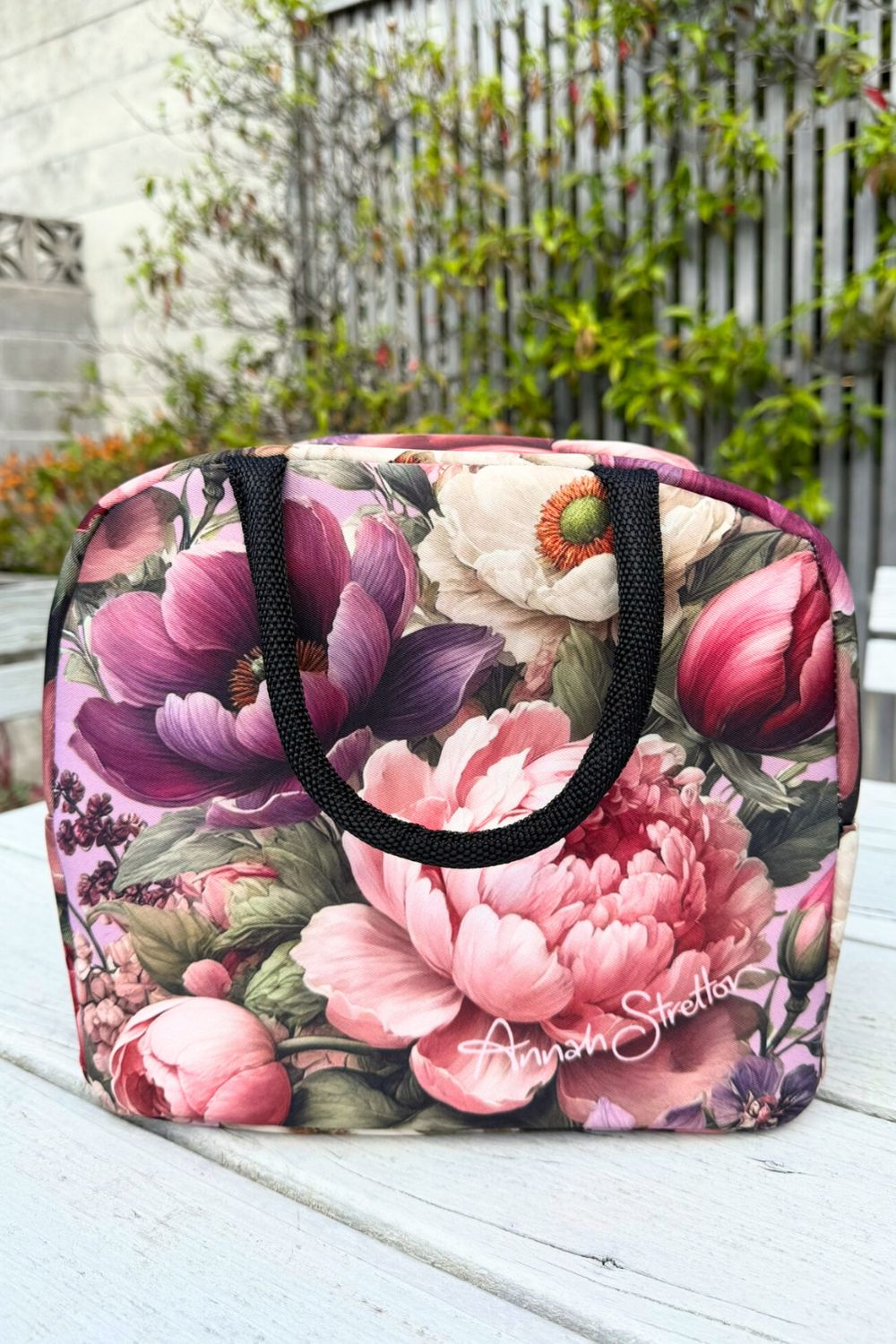 Petal Poem floral print insulated bag