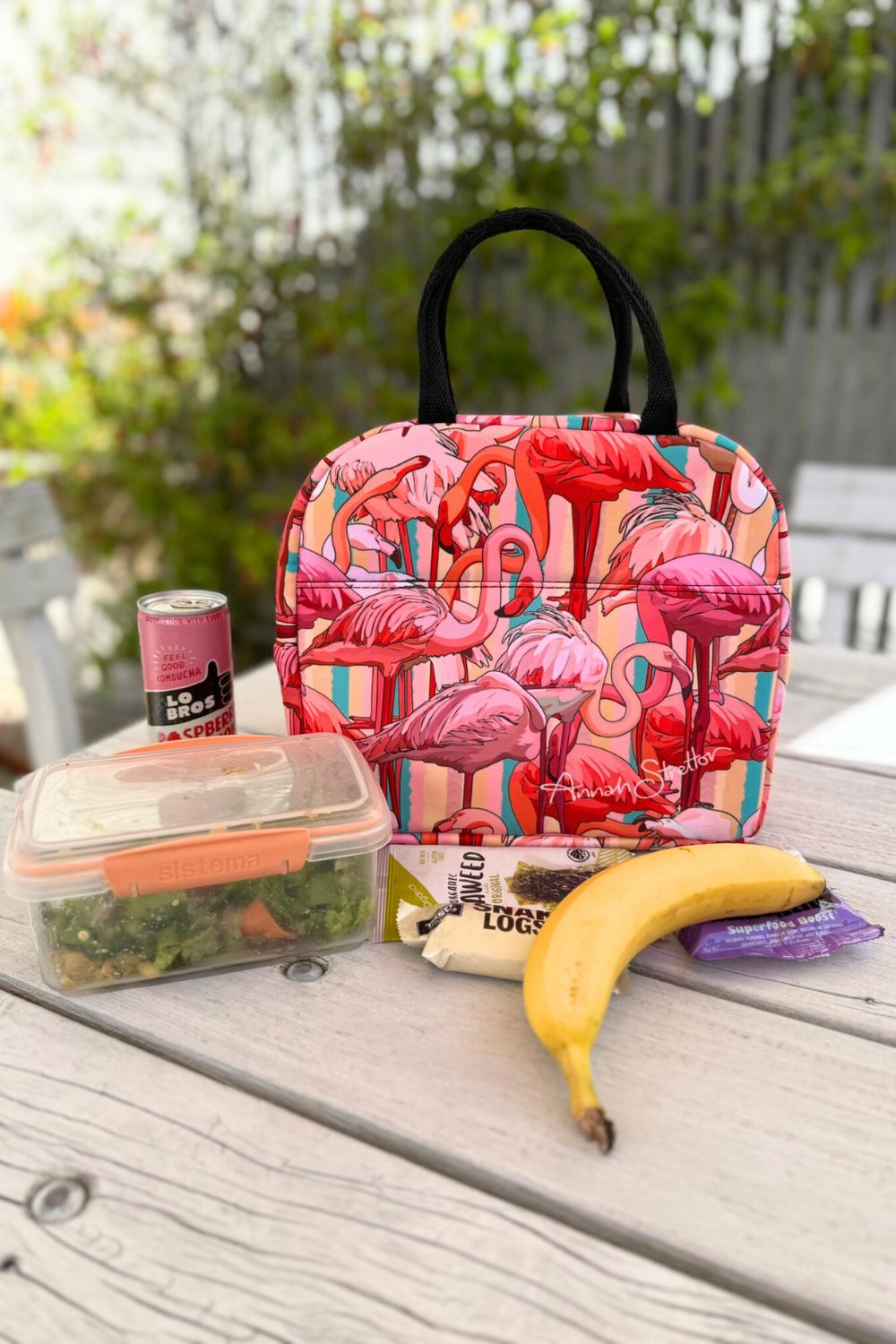 Reusable lunch bag with pink flamingo design