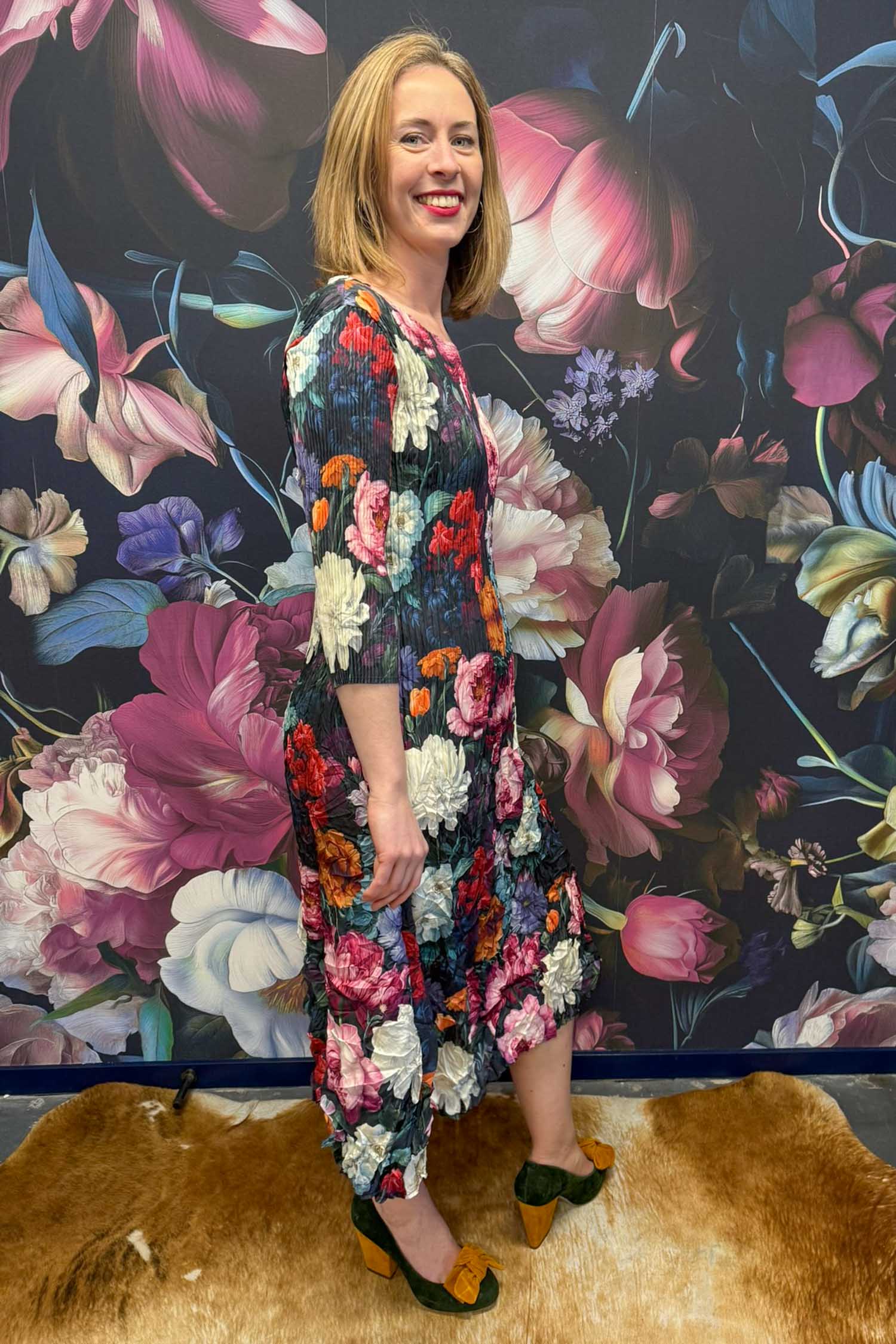 Side view Nancy Pleated Dress Floral Waltz – Annah Stretton floral fashion