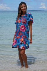 Casual cotton floral dress with V neckline, side pockets and Roaring Bloom print