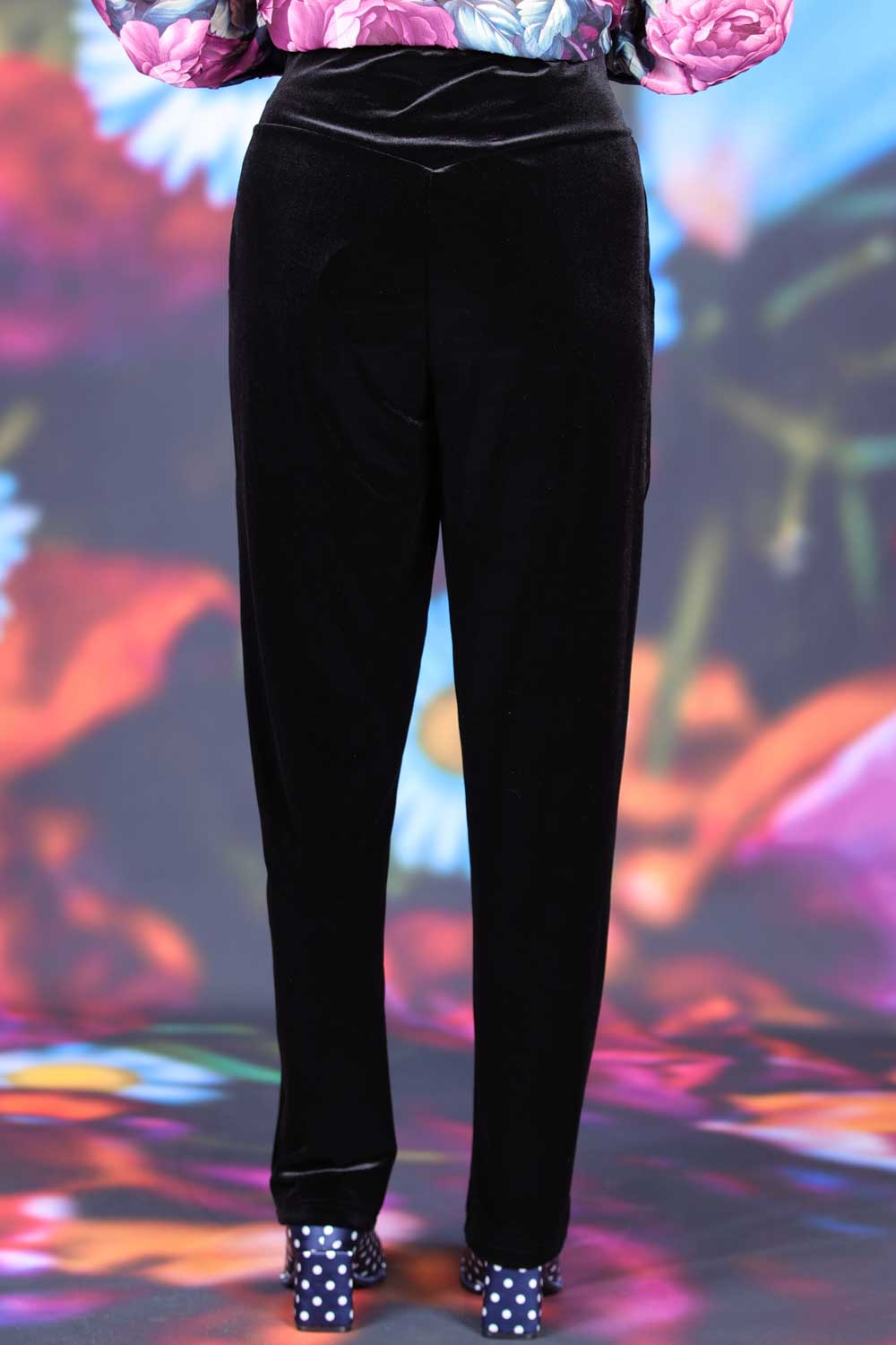 Relaxed fit velvet pants women