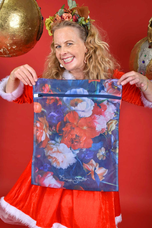Petal Chorus Wash Bag