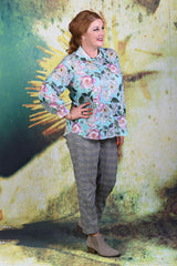 Side of model wearing the Annah Stretton Elsie Shirt in mint