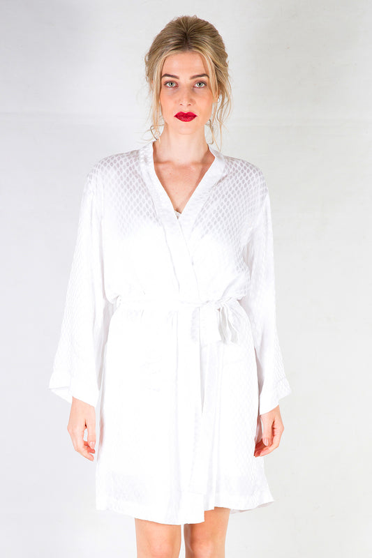 White Robe | Undergarments | Kimono sleeve | Kimono | Bridal Robe | New Zealand Fashion | Annah Stretton