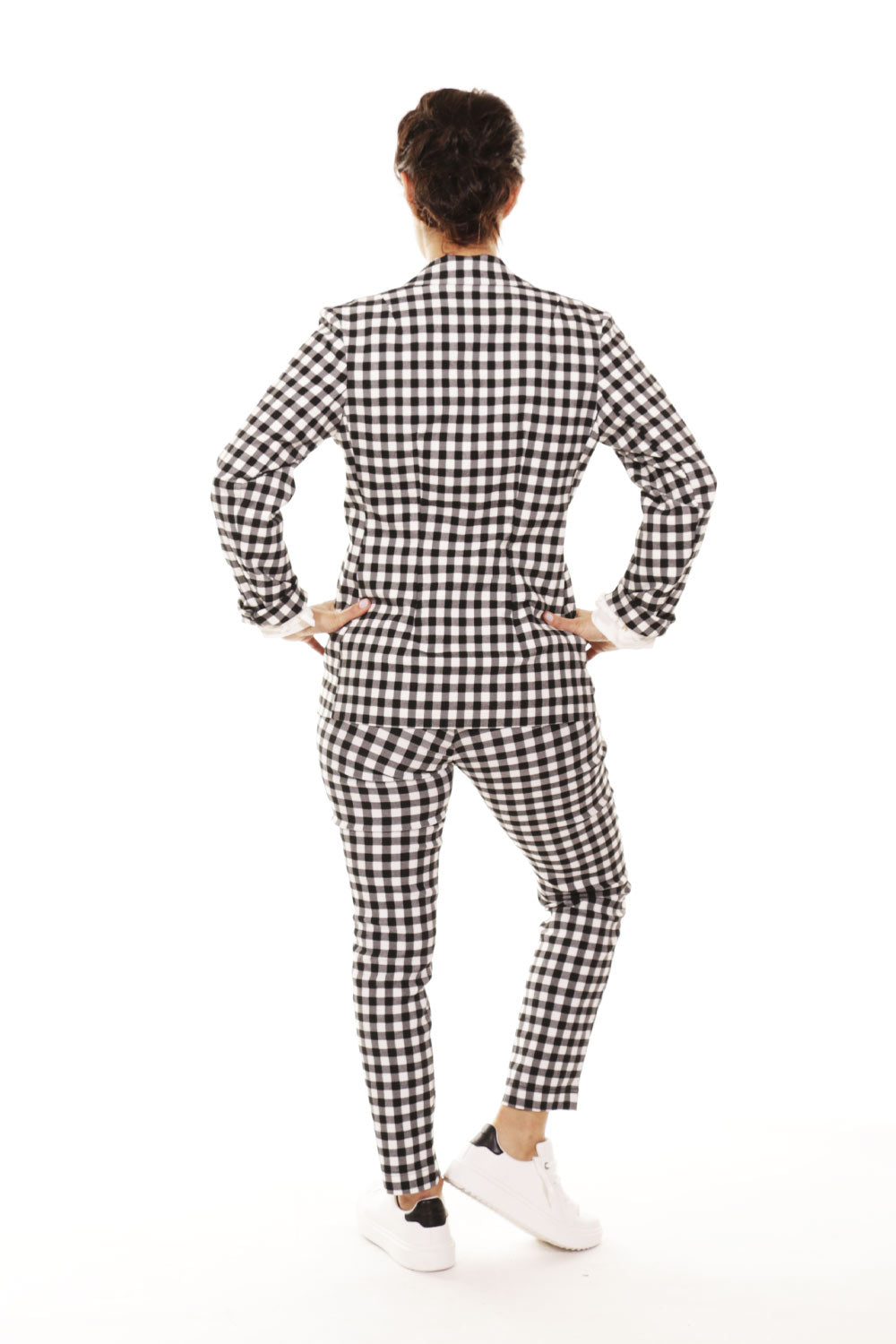 winn black and white checkered jacket, blazer style, back view