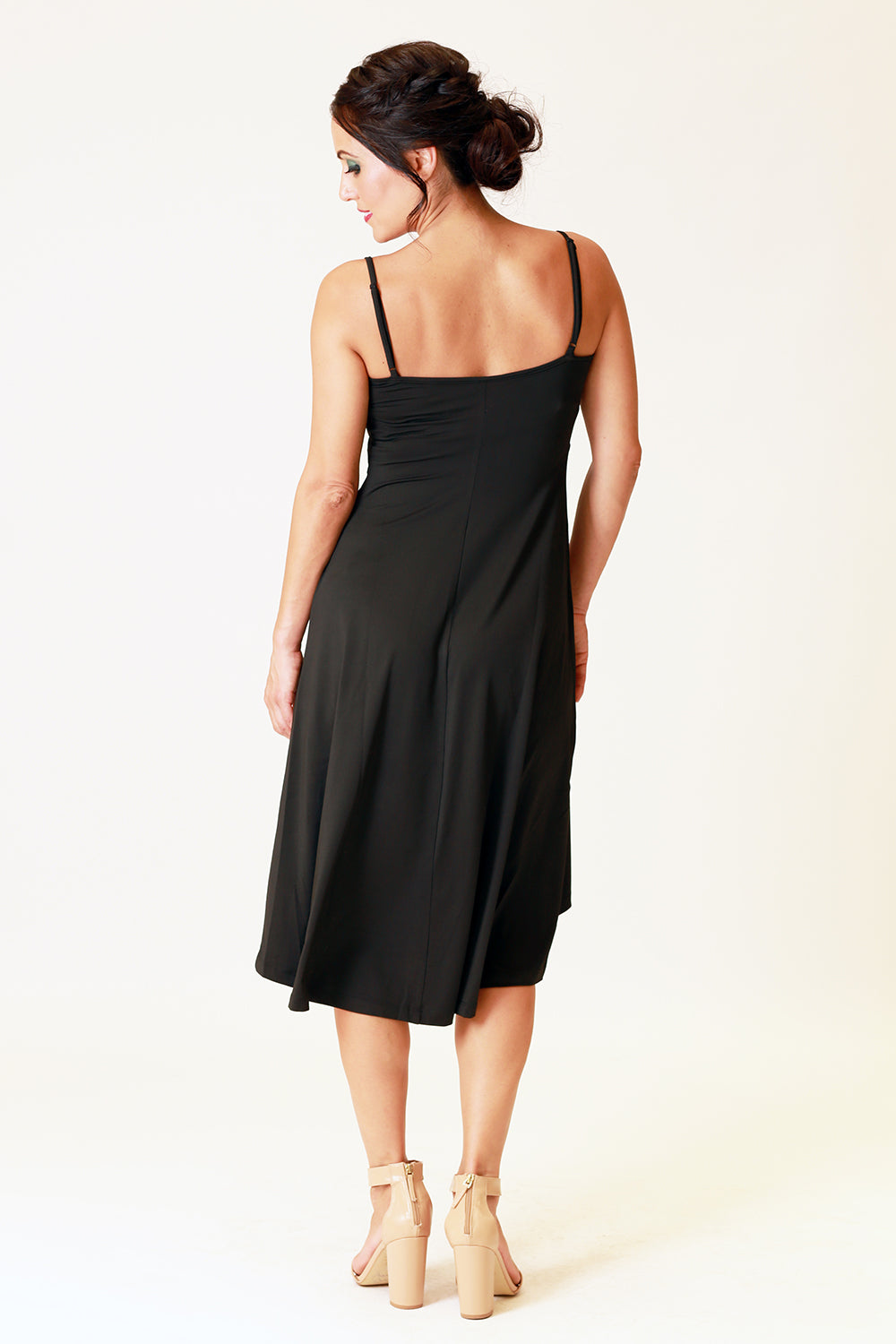 zita zara aline slip in black, v neckline 